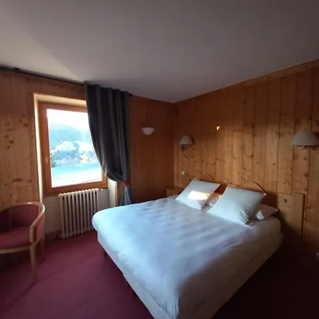 فندق Le Mont Bisanne 3*